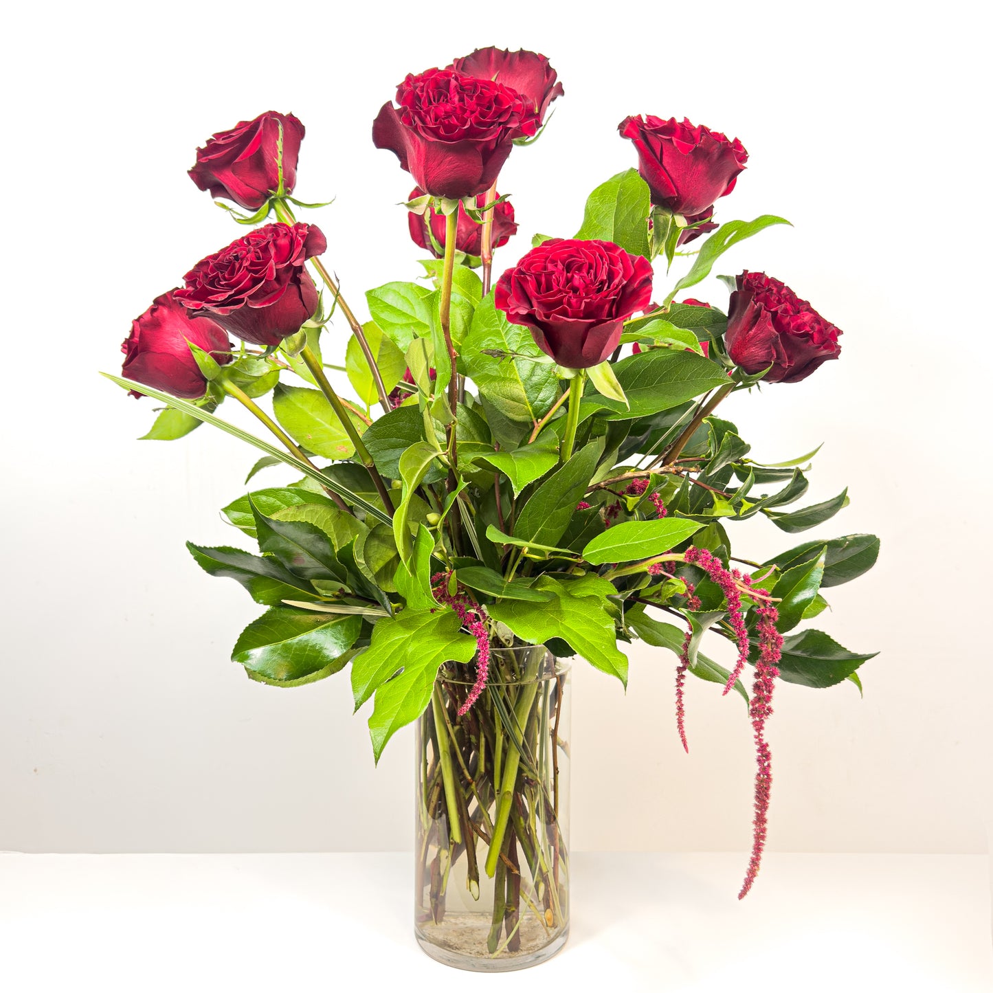 Valentine's Classic Dozen Roses