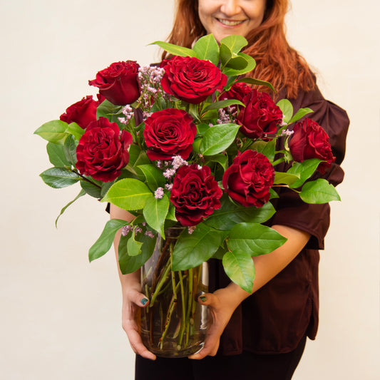 Valentine's Classic Dozen Roses