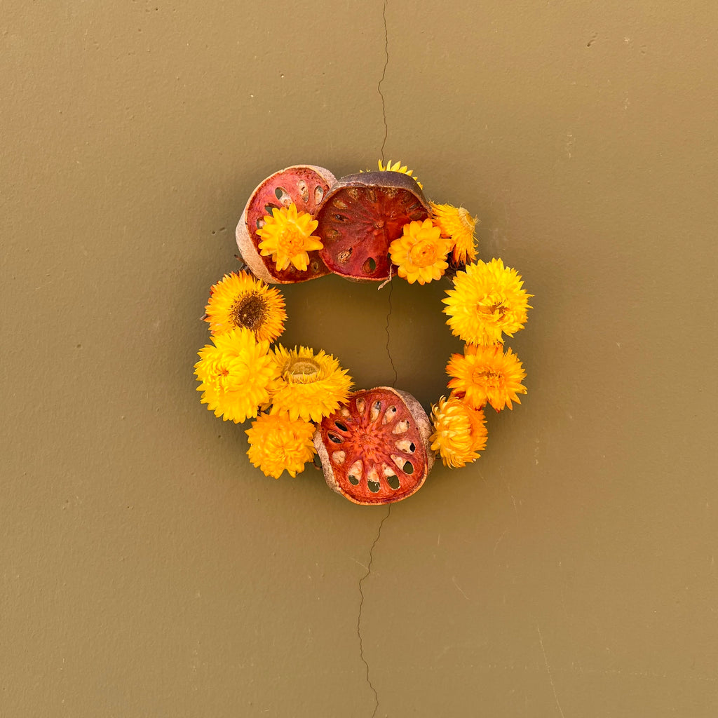 Persimmon Mini Wreaths - The English Garden