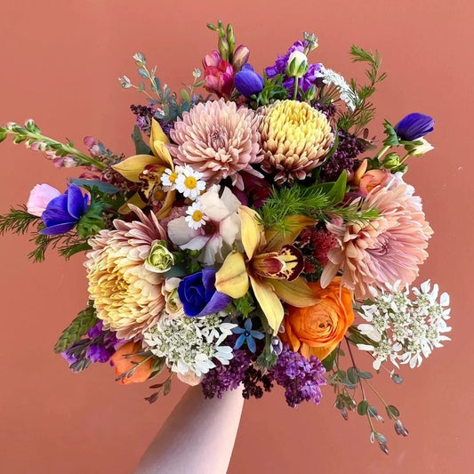 Hand-Tied Bouquet: Large